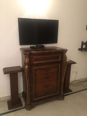 Furnished Amenities in 3 BHK Builder Floor at Malviya Nagar – for Rent