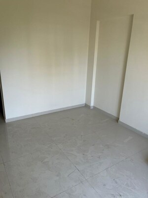 Room in 3 BHK Apartment at Chirag Vijayi Jwala, Goregaon West – for Rent