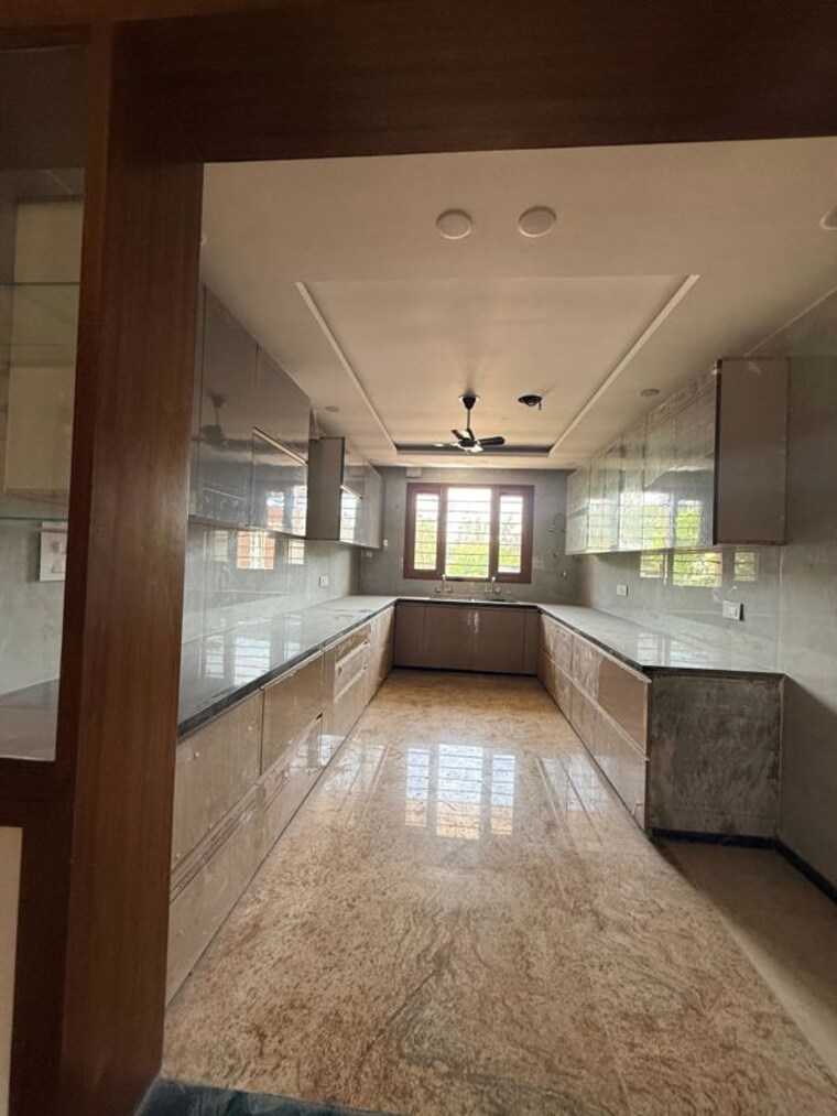 Kitchen, bptp-district-faridabad 3 Bedroom 179 Sq.Ft. Apartment In Sector 81 Faridabad 10263793
