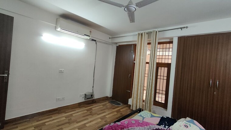 Room, sector 45 2 Bedroom 1500 Sq.Ft. Builder Floor In Sector 45 Gurgaon 10263812