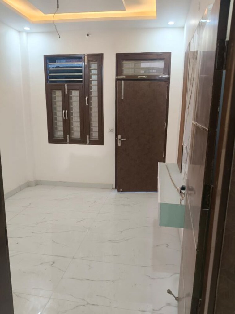 Bathroom, sector 52 3 Bedroom 2200 Sq.Ft. Independent House In Sector 52 Noida 10263767