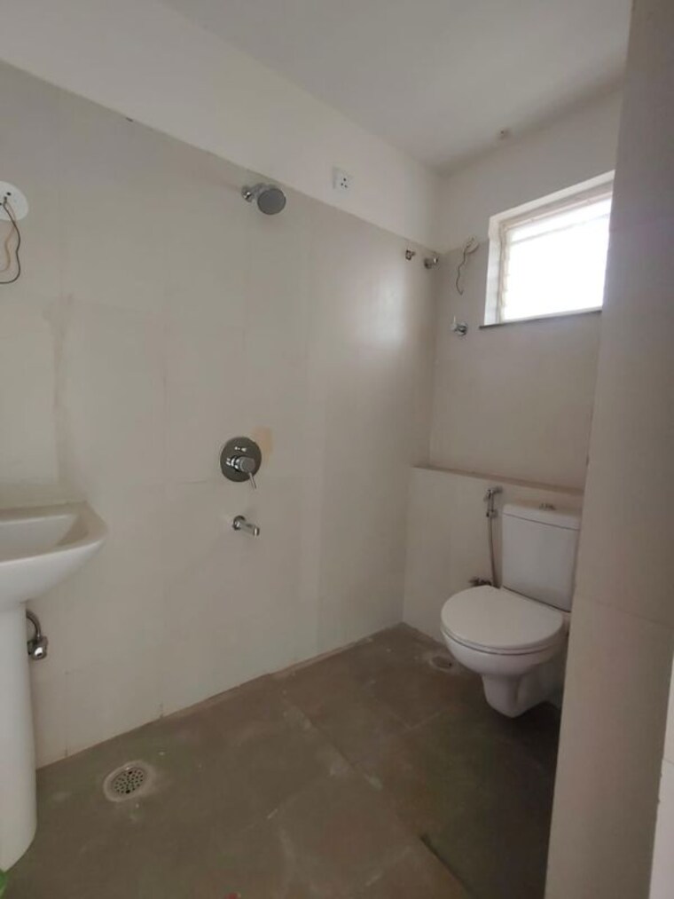Bathroom, aditya-capitol-heights 3 Bedroom 2000 Sq.Ft. Apartment In Hi Tech City Hyderabad 10263847