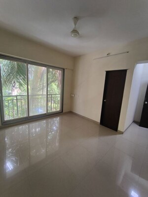 Room in 3 BHK Apartment at Chembur – for Rent