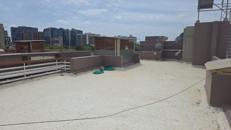  Parking, science city 3 Bedroom 2250 Sq.Ft. Apartment In Science City Ahmedabad 10263817