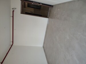 Room in 2 BHK Apartment at Sheth Auris Bliss, Malad West – for Rent