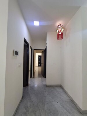 Room in 2 BHK Apartment at Lodha Luxuria Priva, Majiwada – for Sale