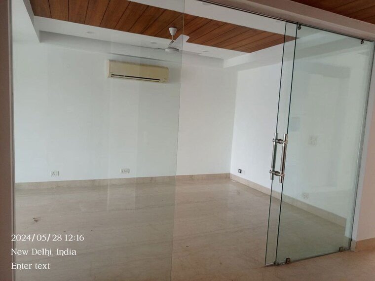 Room, greater kailash ii 4 Bedroom 550 Sq.Ft. Builder Floor In Greater Kailash ii Delhi 10263868