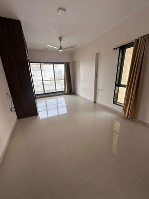 Bedroom in 3.5 BHK Apartment at Chembur – for Rent