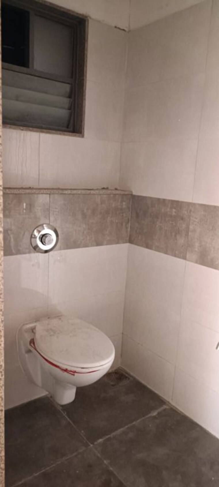 Bathroom, sola Commercial Office Space 1000 Sq.Ft. In Sola Ahmedabad 10263938