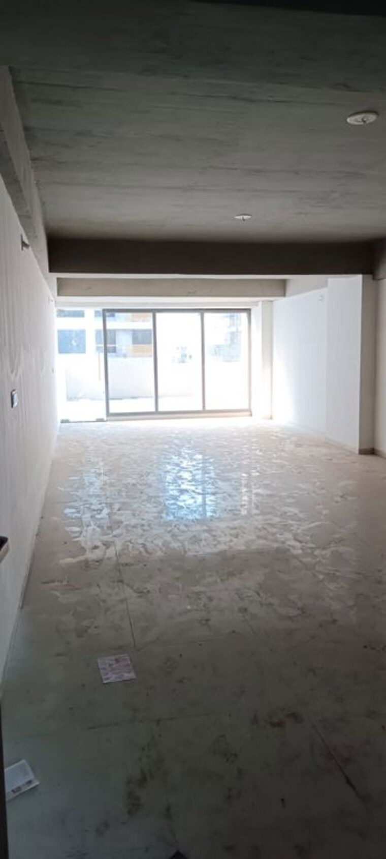 Room, sola Commercial Office Space 1000 Sq.Ft. In Sola Ahmedabad 10263938