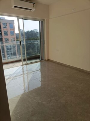 Room in 2 BHK Apartment at Crescent Silverwoods, Powai – for Rent