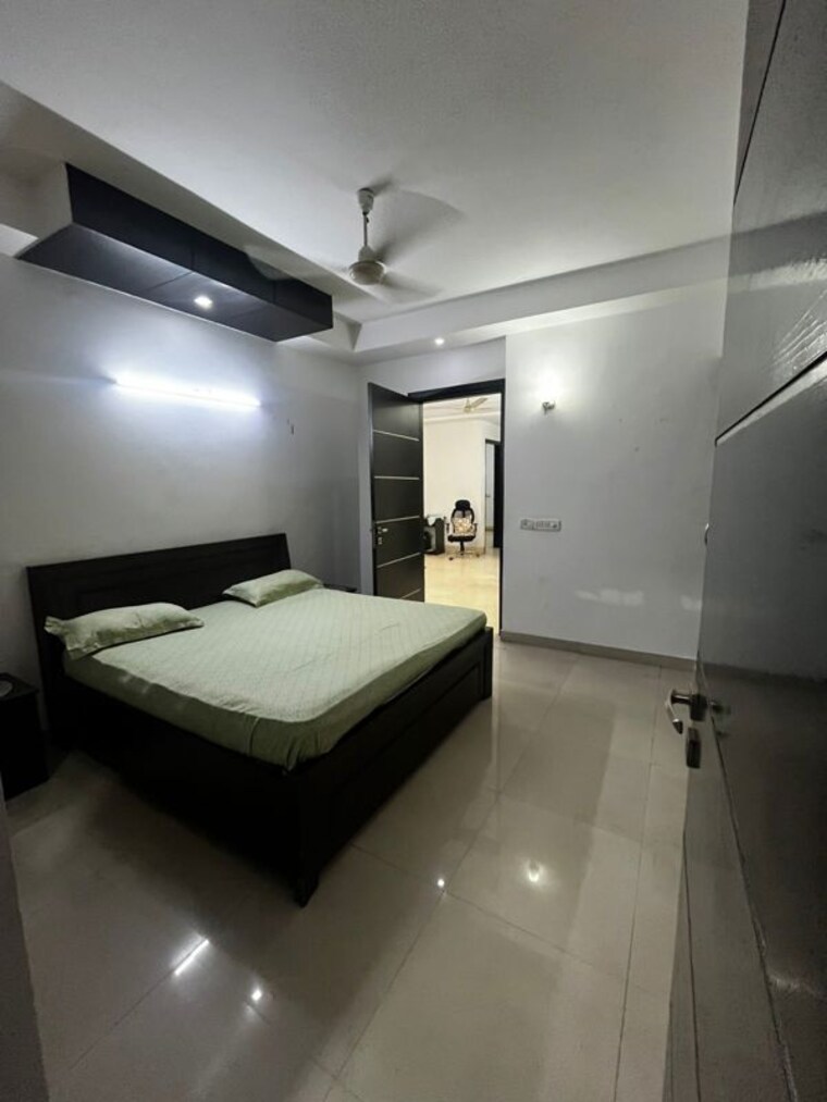 Kitchen, east of kailash 3 Bedroom 280 Sq.Yd. Builder Floor In East Of Kailash Delhi 10263977