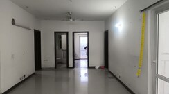 3.5 BHK + Servant Room Apartment For Sale in BPTP Park Grandeura