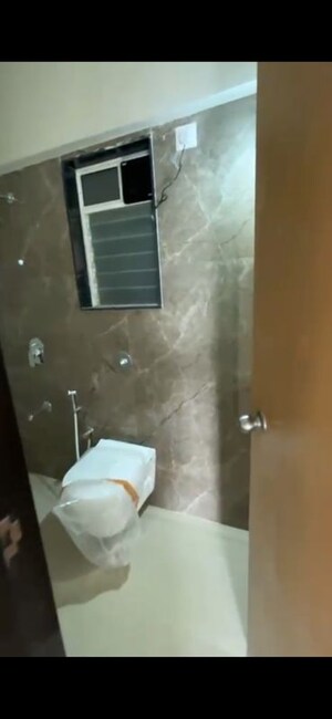 Furnished Amenities in 2.5 BHK Apartment at Haware Intelligentia Axis, Borivali East – for Rent