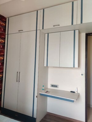  2 BHK Apartment at Omkar Alta Monte, Malad East – for Rent