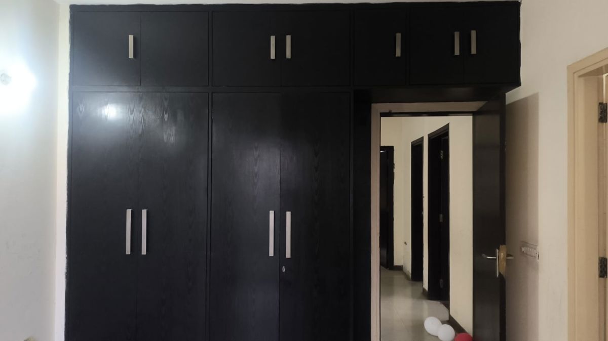 3.5 BHK + Servant Room Apartment For Rent in BPTP Park Grandeura