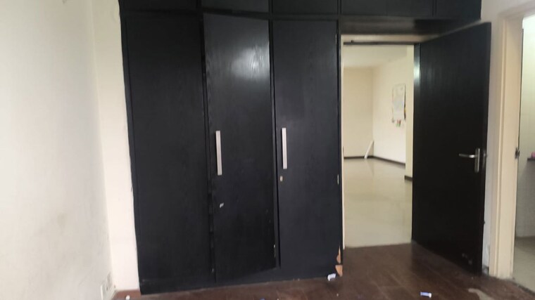 Room, bptp-park-grandeura 3.5 Bedroom 2032 Sq.Ft. Apartment In Sector 82 Faridabad 10264009