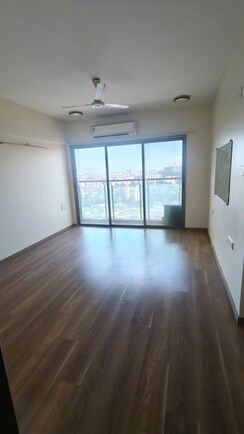 2 BHK Apartment For Rent in K Raheja Corp Vistas Mumbai