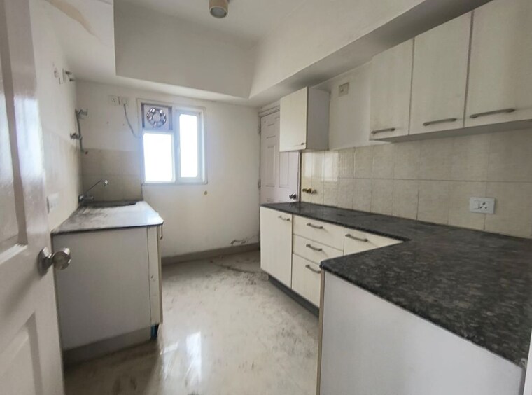 Kitchen, jaypee-green-pavillion-heights 3 Bedroom 1972 Sq.Ft. Apartment In Sector 128 Noida 10263989