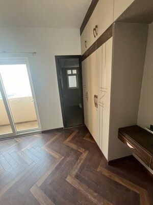 Room in 3.5 BHK Builder Floor at ACE Parkway, Sector 150 – for Sale