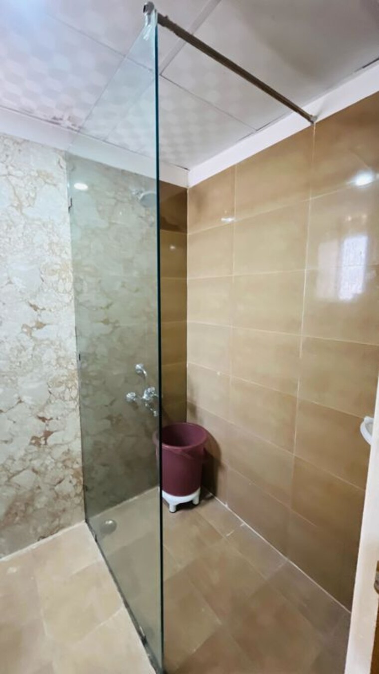 Bathroom, suncity-avenue-76 2 Bedroom 1080 Sq.Ft. Apartment In Sector 76 Gurgaon 10264058