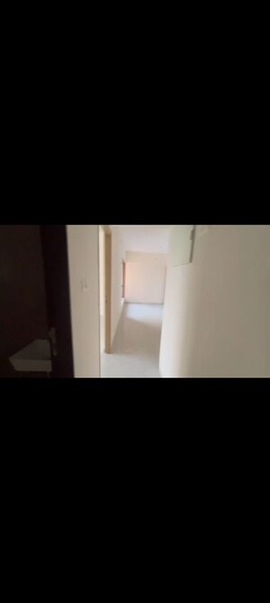 Room in 2 BHK Apartment at Mahaveer Solitaire Edge, Kandivali East – for Rent