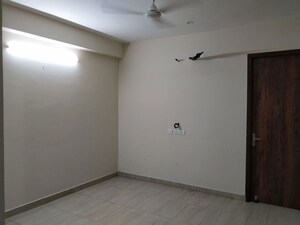 Room in 1 BHK Builder Floor at RWA Residential Society Sector 46, Sector 46 – for Rent