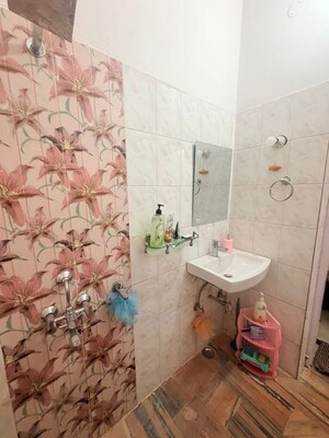 Bathroom in 2 BHK Independent House at Vikash Khand – for Rent