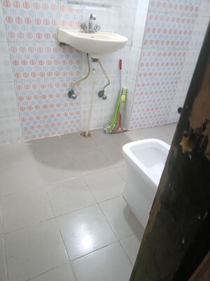 Bathroom in 1 RK Apartment at Arun Vihar Sector 37, Sector 37 – for Rent