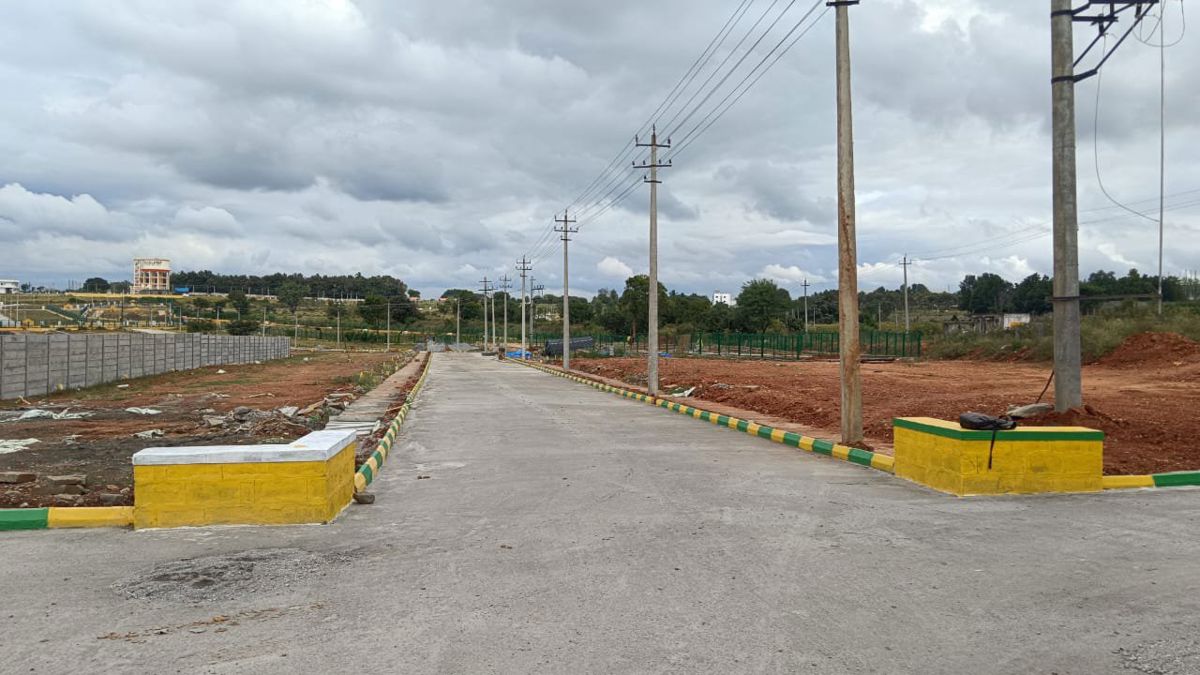Plot For Sale in Nelamangala