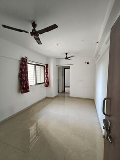 1 BHK Apartment For Rent in Lodha Downtown