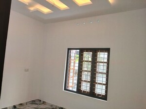 Room in 3 BHK Independent House at Mangattukadavu – for Sale