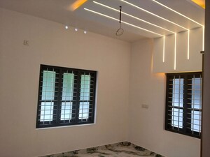 Room in 3 BHK Independent House at Mangattukadavu – for Sale