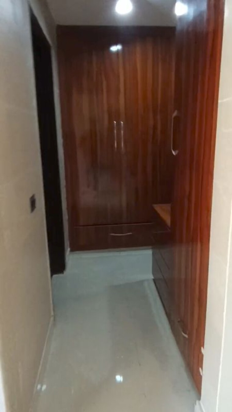 Bathroom, bptp-park-grandeura 3.5 Bedroom 2032 Sq.Ft. Apartment In Sector 82 Faridabad 10264084