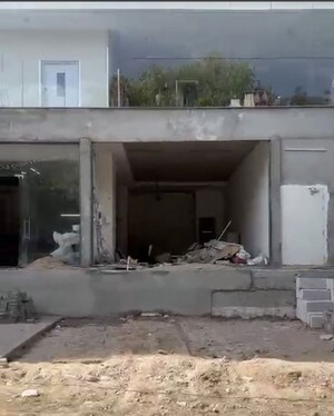  Showroom For Rent in Thaltej