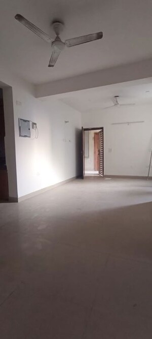 Room in 3.5 BHK Apartment at AFOWO Raksha Addela, Sector 16c Greater Noida – for Sale