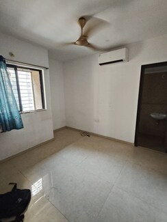 1 BHK Apartment For Sale in Lodha Downtown