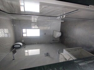 Bathroom in 5 BHK Villa at Charkop Sector 2 – for Sale