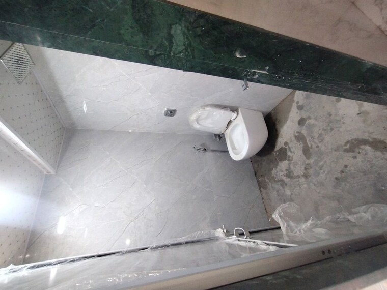 Bathroom, charkop sector 2 5 Bedroom 2000 Sq.Ft. Villa In Charkop Sector 2 Mumbai 8944941