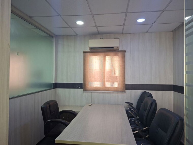 Team Area, sector 63 Commercial Office Space 2300 Sq.Ft. In Sector 63 Noida 10264118