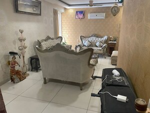 Living Room in 3 BHK Apartment at Pir Machalla – for Rent