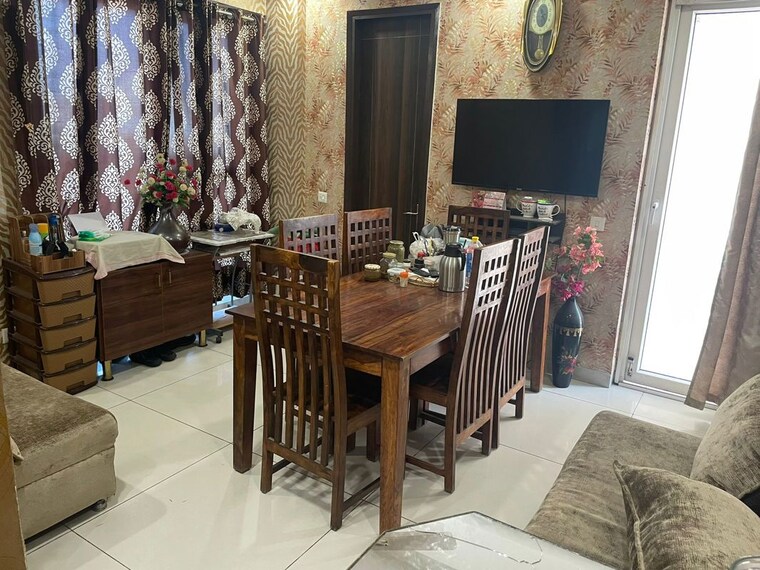 Living Room, pir machalla 3 Bedroom 2000 Sq.Ft. Apartment In Pir Machalla Zirakpur 10264270