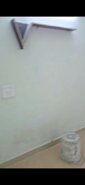 Furnished Amenities in 3 BHK Apartment at Kbnows Apartment, Sector 16 Greater Noida – for Rent