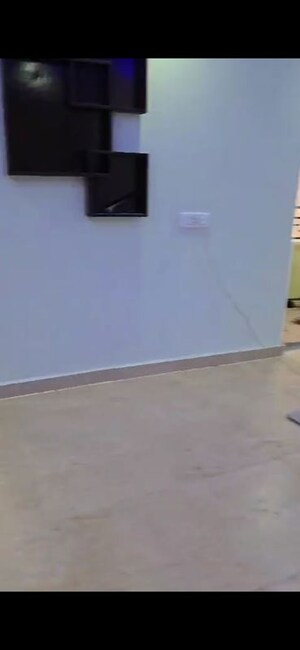 Room in 3 BHK Apartment at Kbnows Apartment, Sector 16 Greater Noida – for Rent