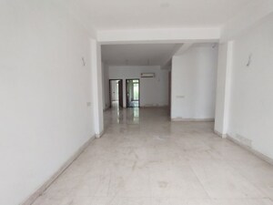 Room in 3 BHK Builder Floor at SS Almeria, Sector 84 – for Sale