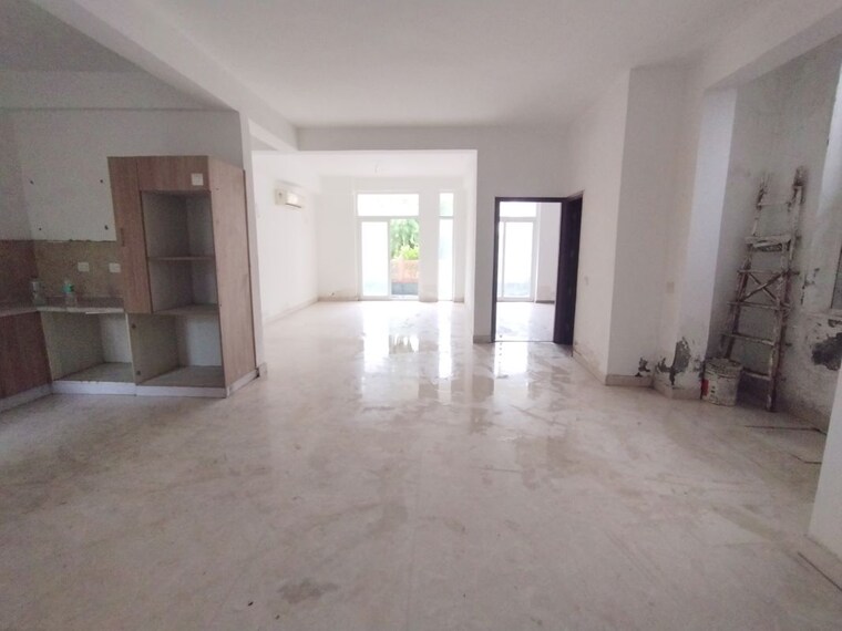 Room, ss-almeria 3 Bedroom 2000 Sq.Ft. Builder Floor In Sector 84 Gurgaon 9905925