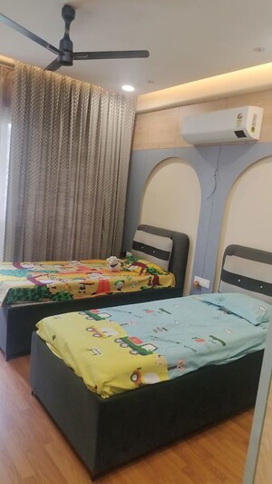 Bedroom in 4 BHK Builder Floor at SS Linden, Sector 84 – for Sale