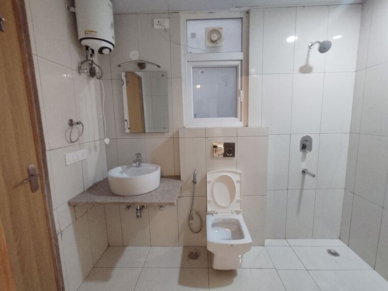 Bathroom, ss-linden 4 Bedroom 2700 Sq.Ft. Apartment In Sector 84 Gurgaon 9907995