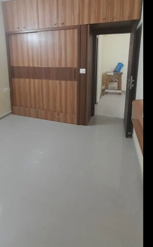 Room in 2 BHK Apartment at Signature The Millennia 2, Sector 37d – for Rent