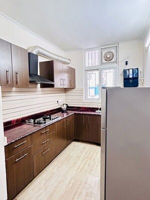 Kitchen in 5 BHK Villa at Amrapali Dream Valley, Tech Zone 4 Greater Noida – for Rent